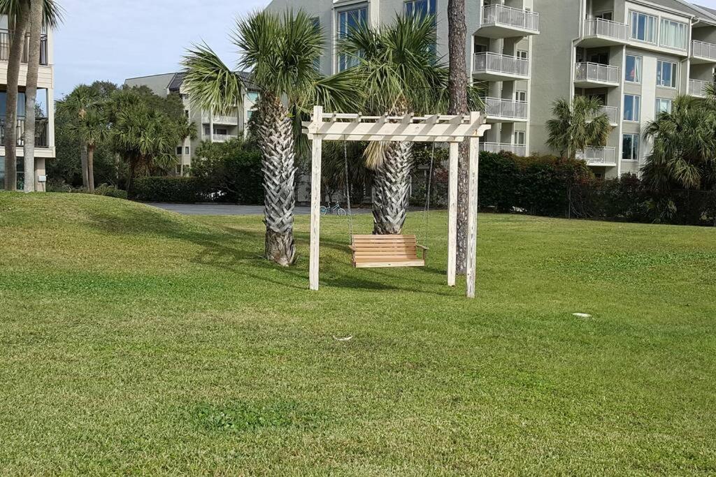 Feelin Tip'Sea-Oceanview Retreat Steps To Beach Hilton Head Island Exterior photo